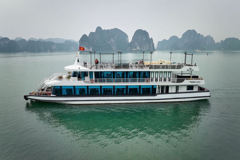 tàu vdream hạ long tàu vdream hạ long