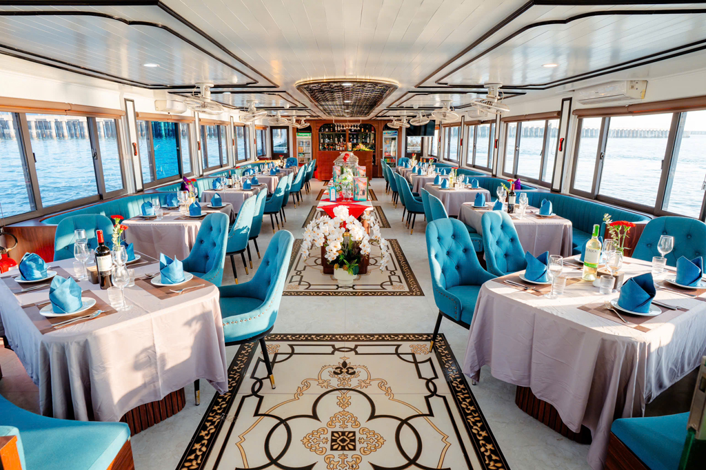 tàu hà bình star hạ long 1 ngày