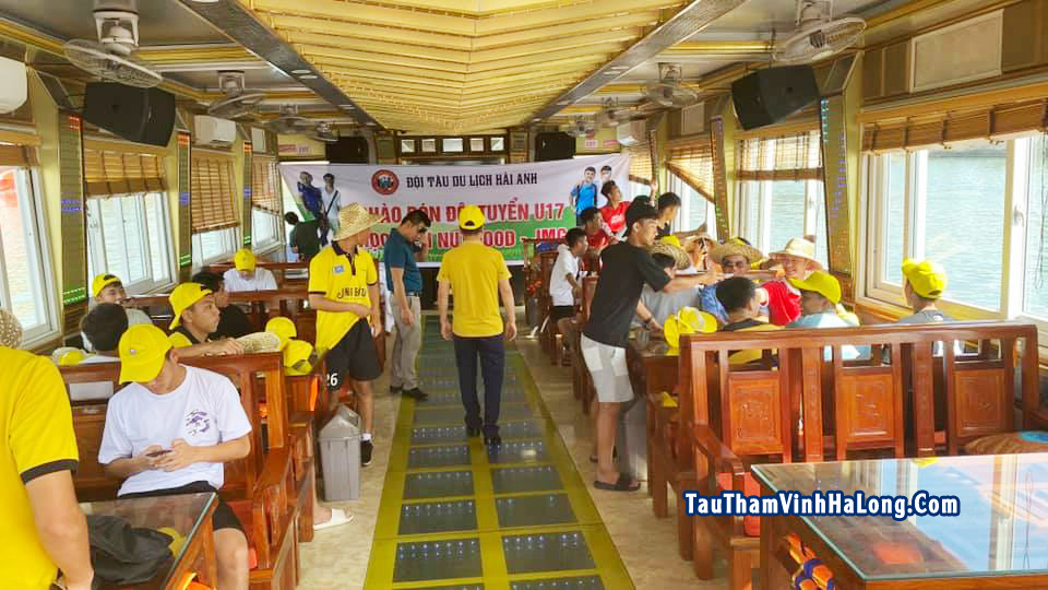 Tàu Hải Anh thăm vịnh Hạ Long