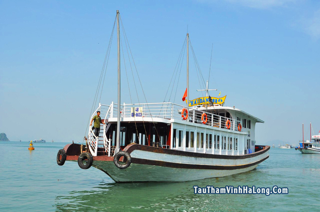 Tàu Hải Đăng Hạ Long